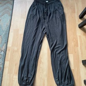 Aerie grey lounge pants, size small